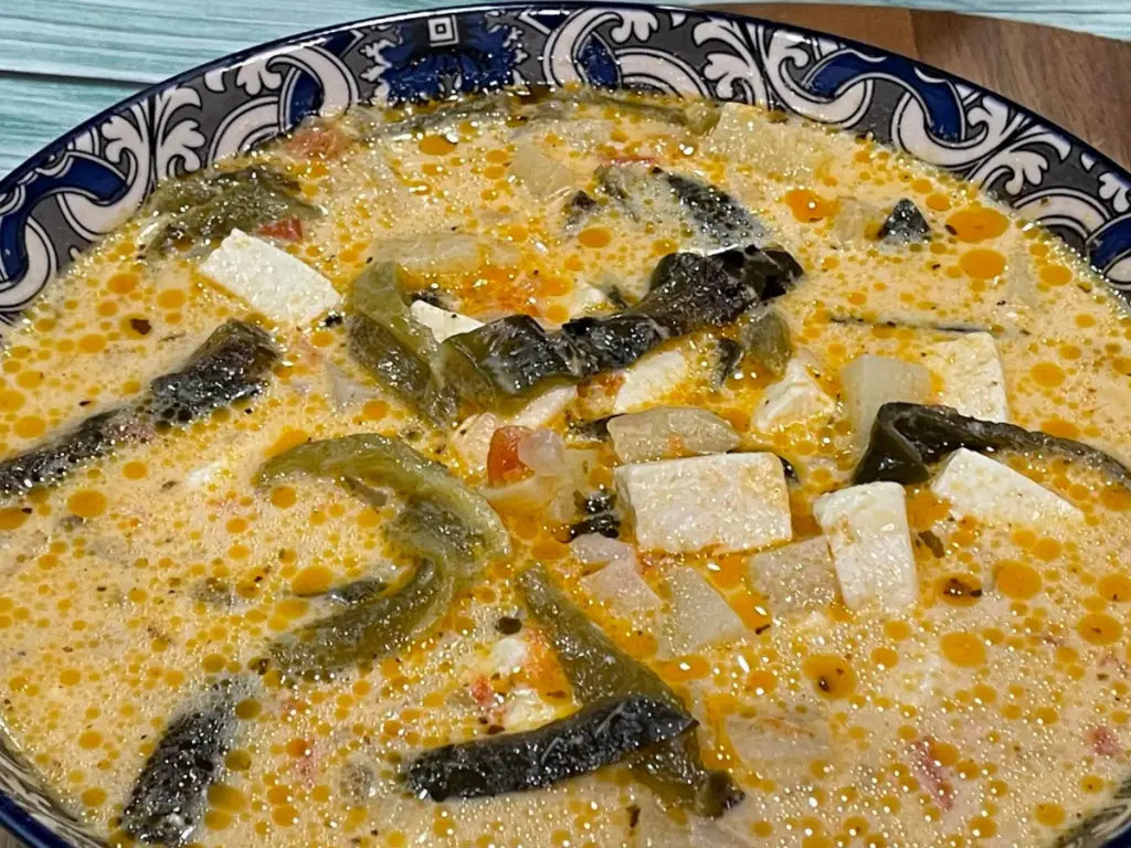 Rica Sopa De Papas con Queso Estilo Norteño - La Cocina De Sol